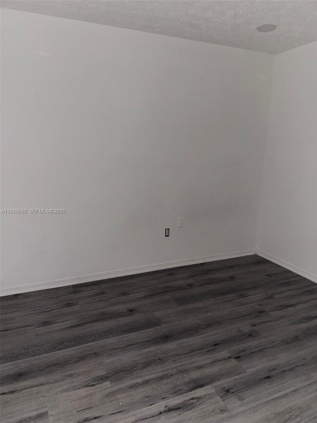 Building Photo - 6070 W 18th Ave