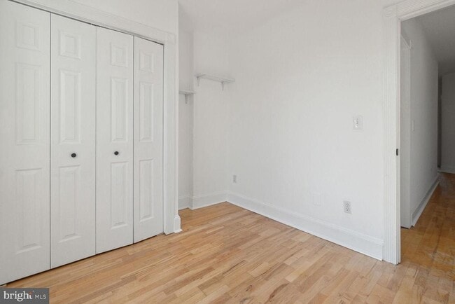Building Photo - 443 12th St NE