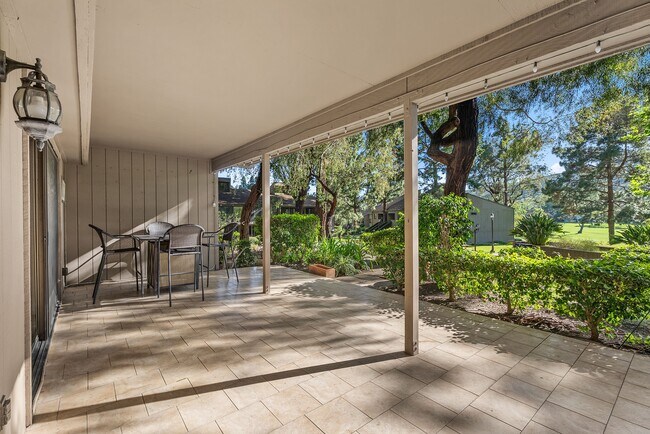 Building Photo - 31461 E Nine Dr