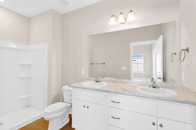 Building Photo - 1138 Hanover Ln