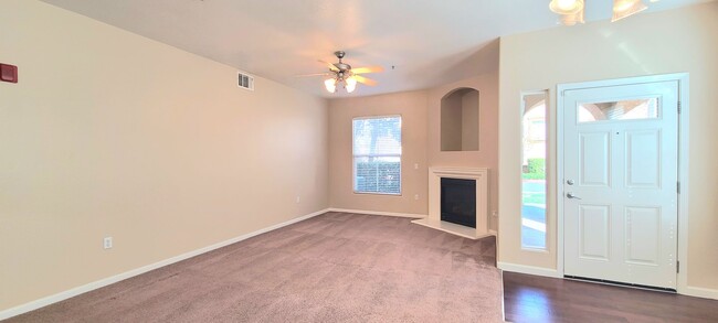 Building Photo - LUXURIOUS 1 STORY CONDO IN NATOMAS W/ ON-S...