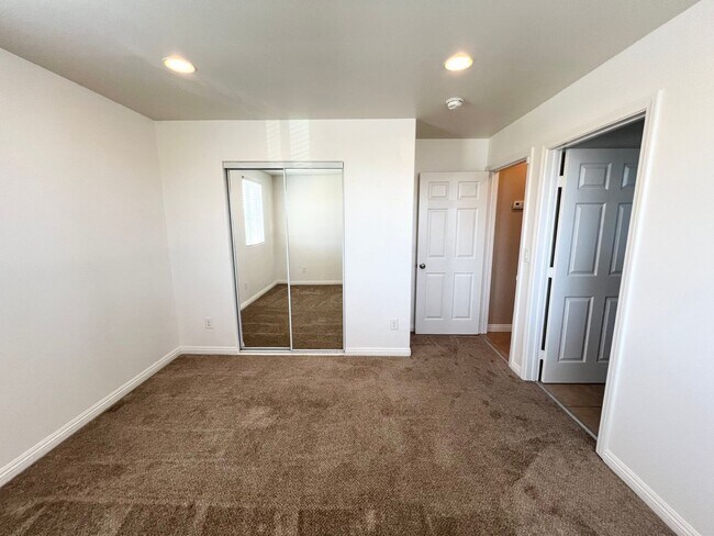 Building Photo - 621-623 W Imperial Hwy