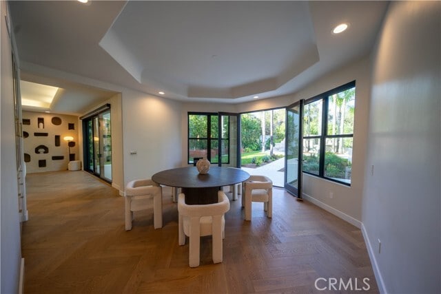 Building Photo - 17437 Oak Creek Ct