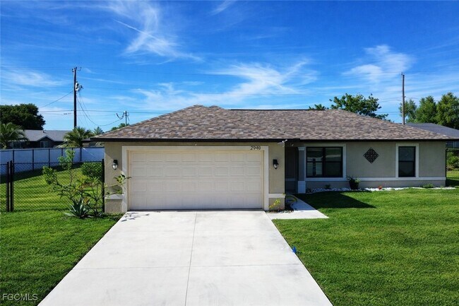 Building Photo - 2948 SW 6th Ave