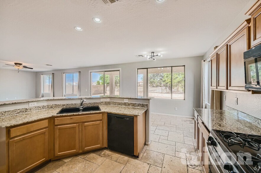 Building Photo - 6808 S 57th Ave