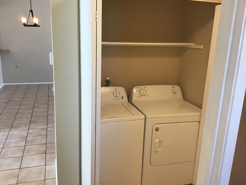 Building Photo - 34041 Emily Way