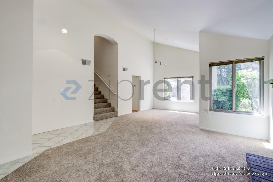 Building Photo - 1936 Lake View Pl