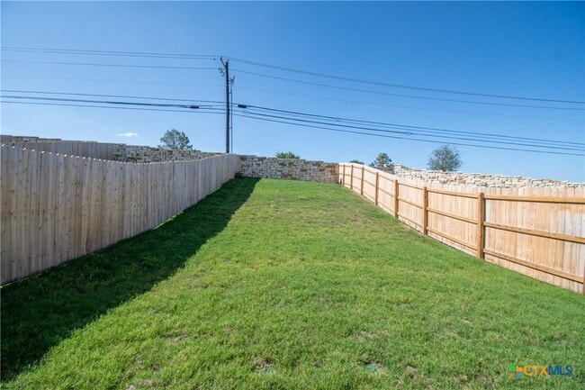Building Photo - 3907 American Elm Dr