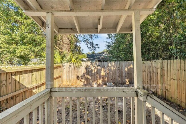 Building Photo - 1024 W 39th St