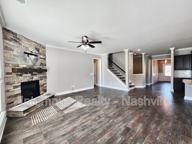 Building Photo - 1005 Maleventum Way