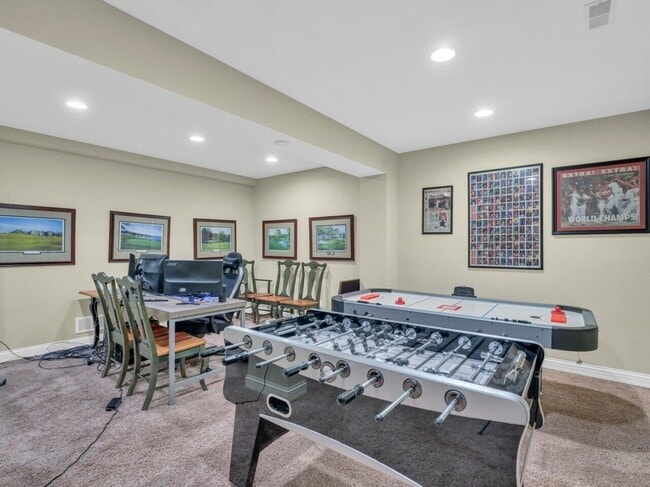 Building Photo - 106 Michigan Ct