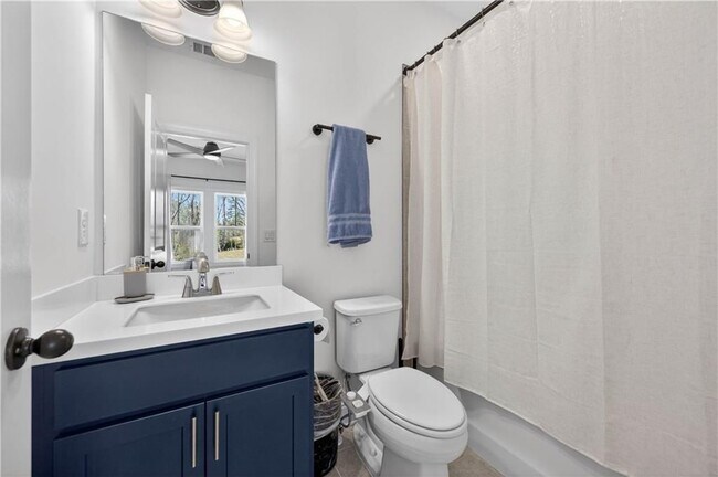 Building Photo - 512 Cedar Crest Cir