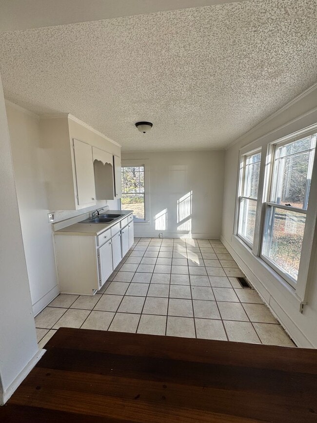 Building Photo - 2/1 Duplex in Shelby, NC