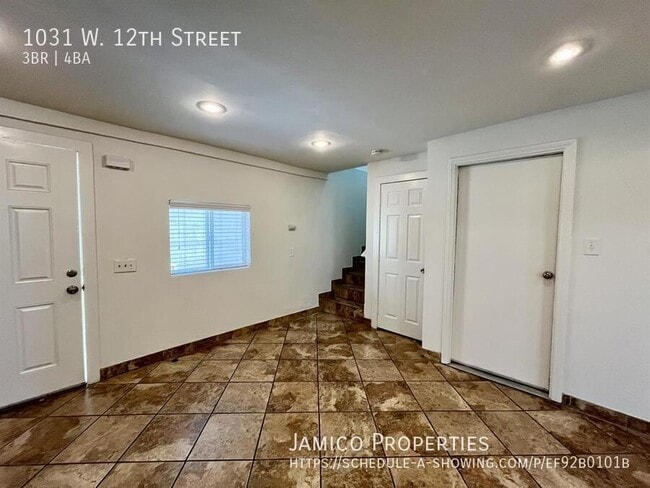 Building Photo - 1031 W 12th St