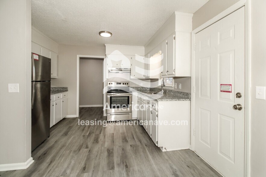 Building Photo - 101 Black Oak Rd