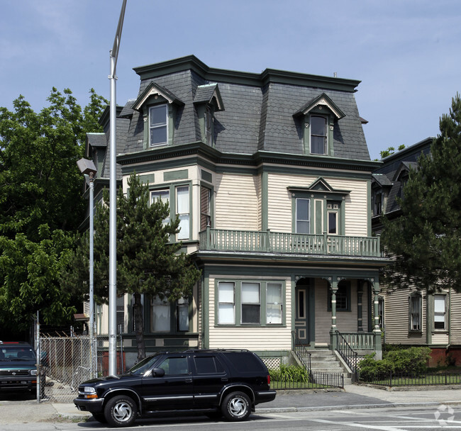 Building Photo - 155-163 Elmwood Ave