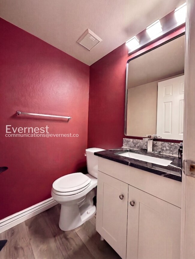 Building Photo - 254 S Oman Rd