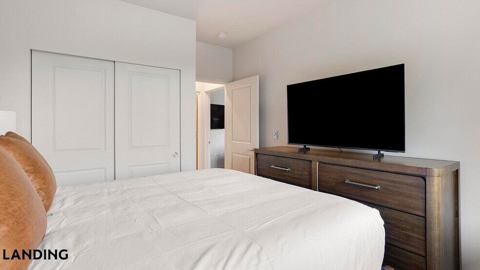 Building Photo - 17500 25th Ave NE