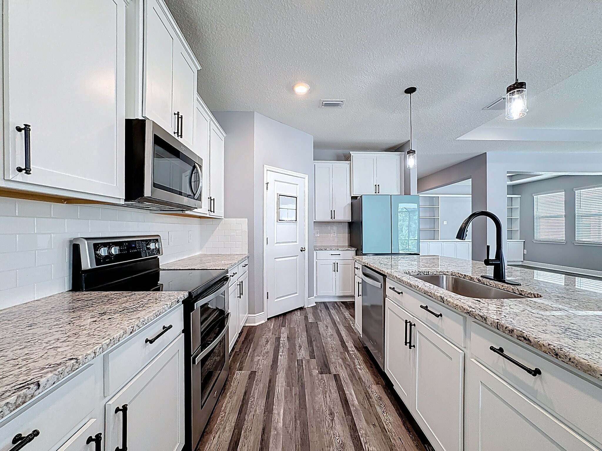 Building Photo - 17535 Cantarina Cove