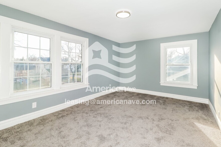 Building Photo - 711 Haney Ave