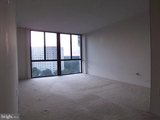 Building Photo - 5300 Holmes Run Pkwy