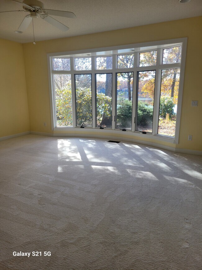 Building Photo - 148 Lakewood Dr