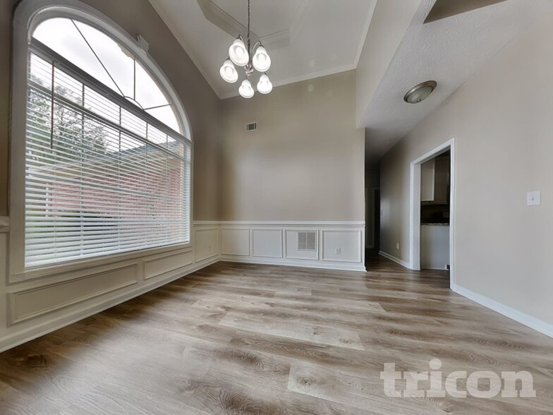 Building Photo - 440 Pebble Blvd