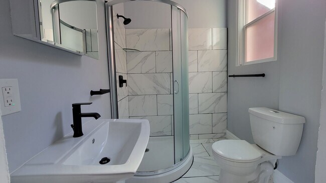 Building Photo - Aves Beauty