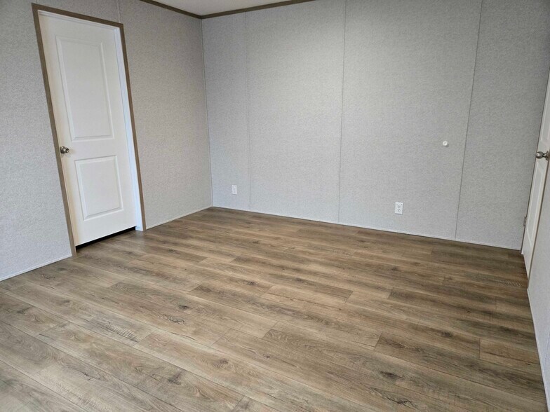 Building Photo - 3510 N 9th St