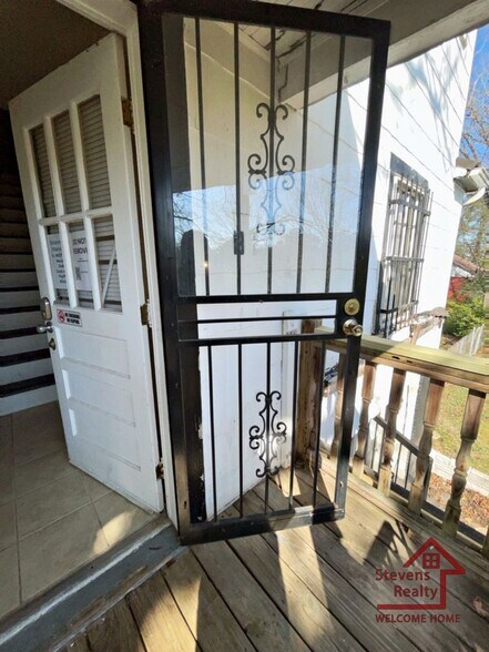 Building Photo - 3502 Lansing Ave