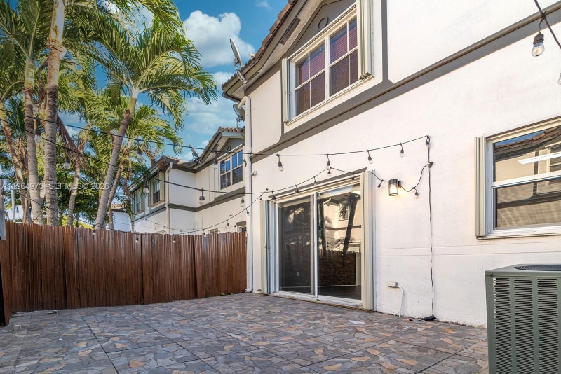 Building Photo - 11507 NW 77th St