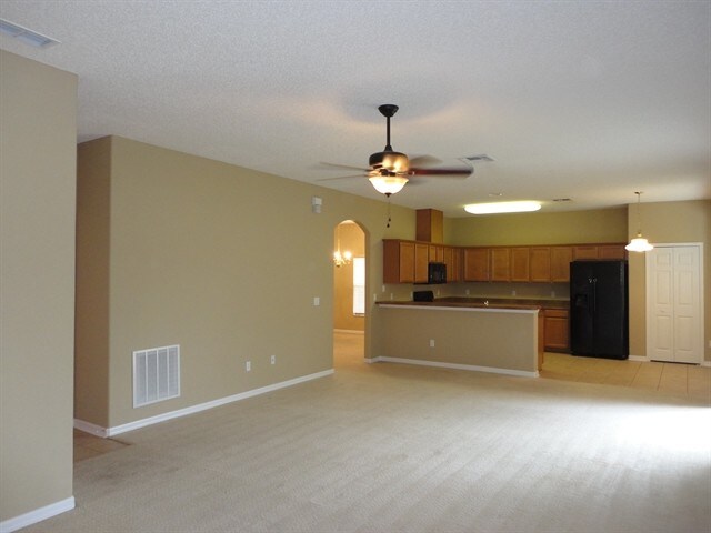 Building Photo - 2512 Holly Pine Cir