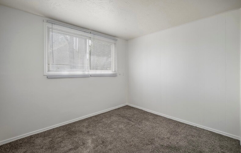 Building Photo - 95 W 8710 S
