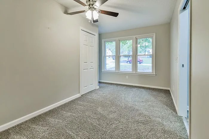 Building Photo - 205 Reseda Dr