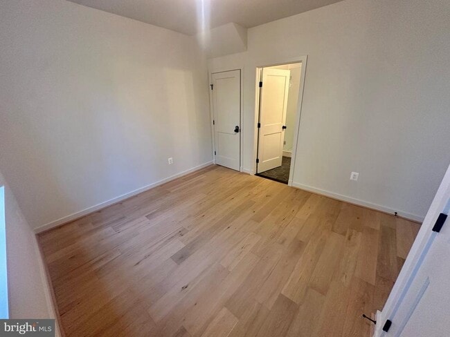 Building Photo - 635 Upland Pl