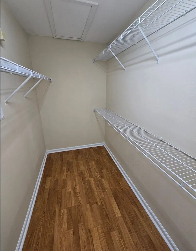 Building Photo - Lakefront Townhome in MetroWest