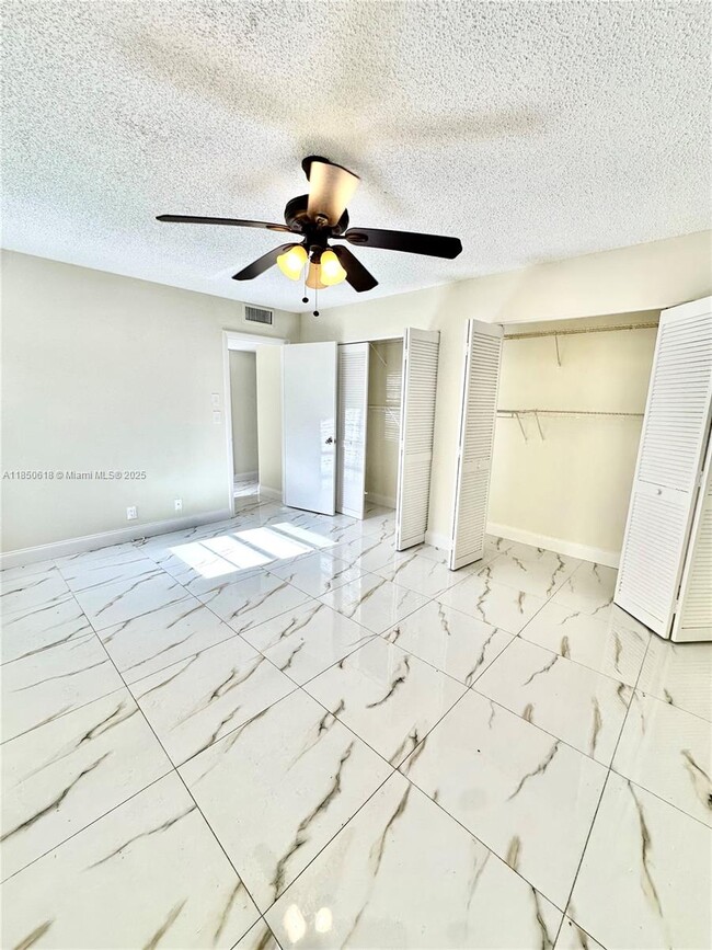 Building Photo - 4141 NW 90th Ave