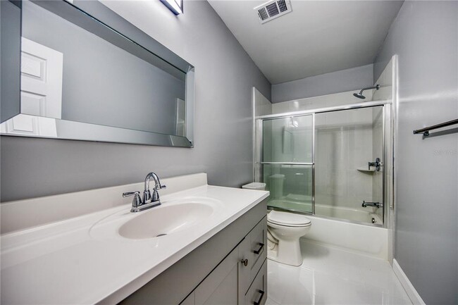 Building Photo - 106 15th St