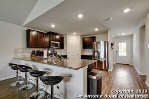 Building Photo - 822 Brown Thrasher