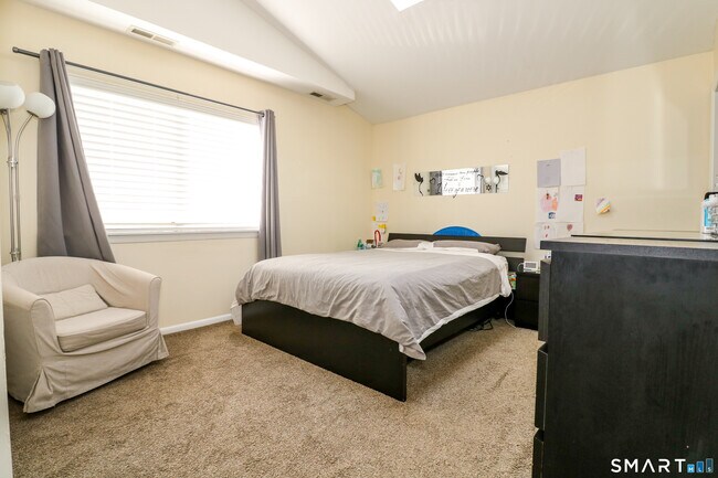 Building Photo - 18 Amsterdam Ave