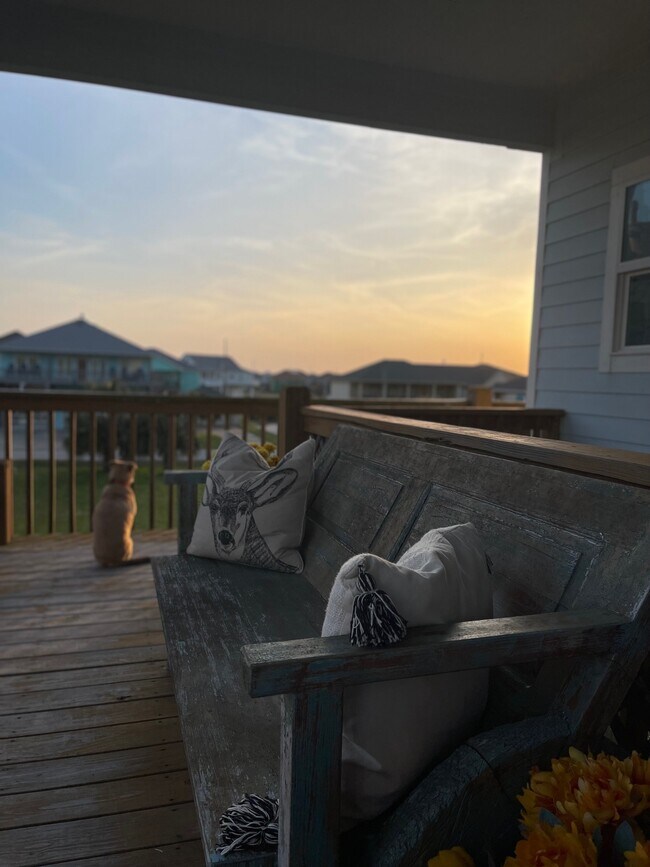 Building Photo - 971 Kent Dr