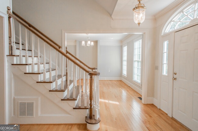 Building Photo - 540 Birkdale Dr