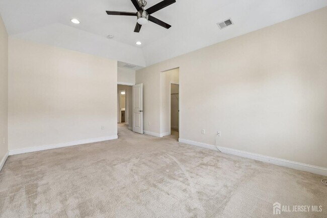 Building Photo - 166 Savoth Ln