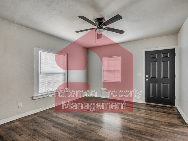 Building Photo - 704 NW 92nd St