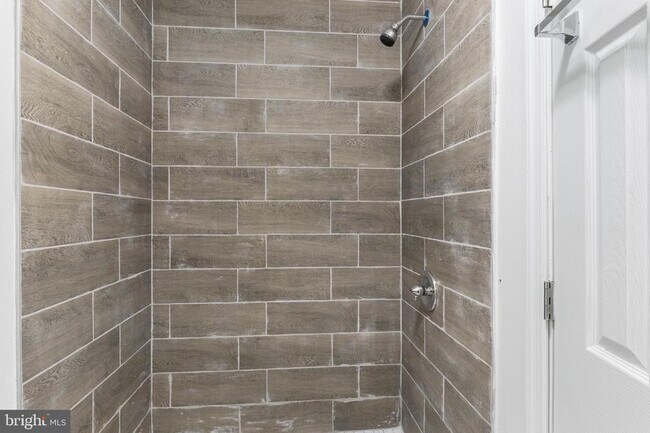 Building Photo - 1807 S 9th St