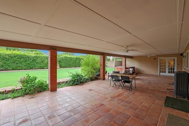 Building Photo - 2226 E Fairmount Ave