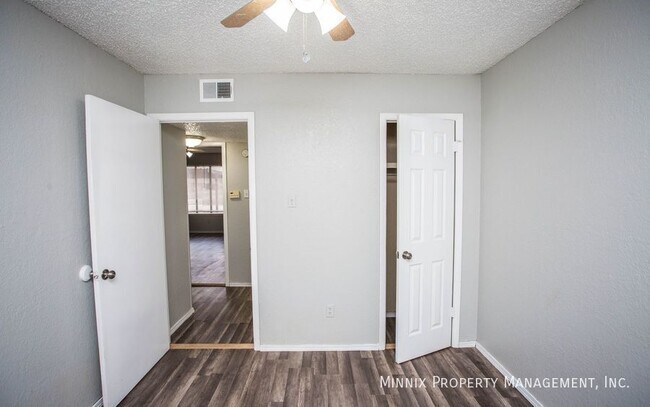 Building Photo - 7402 Waco Ave