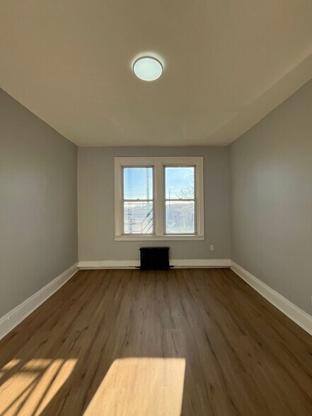 Building Photo - 11 Randolph Ave