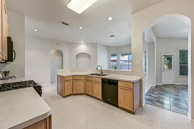 Building Photo - 16814 Tower Ridge