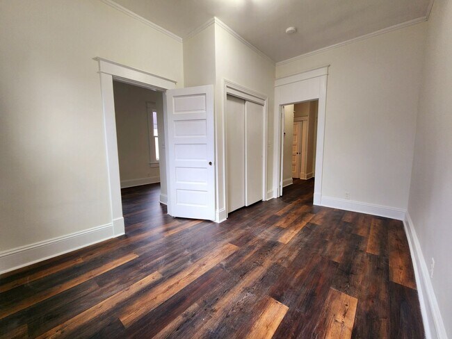 Building Photo - Gorgeous Gem on Corner Lot in Ghent!